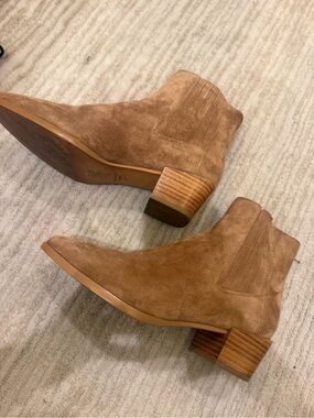 rag & bone Tan Suede Chelsea Ankle Booties